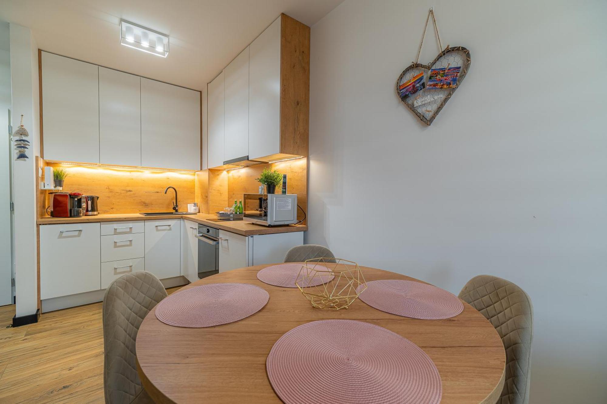 Horyzont Apartamenty - Kapitanski Mostek- Blisko Portu- Sniadania Kołobrzeg Exterior foto